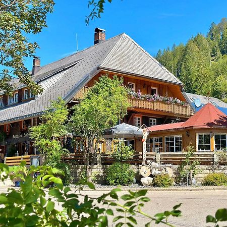 Hotel Hirschen Menzenschwand-Hinterdorf Buitenkant foto