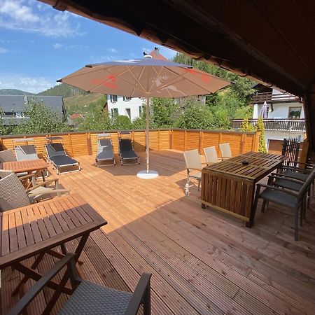 Hotel Hirschen Menzenschwand-Hinterdorf Buitenkant foto