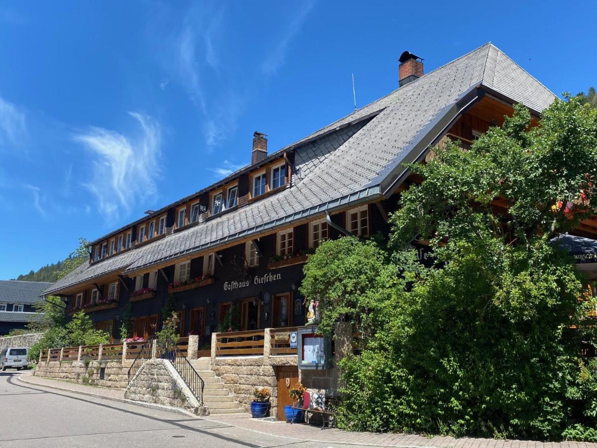 Hotel Hirschen Menzenschwand-Hinterdorf Buitenkant foto