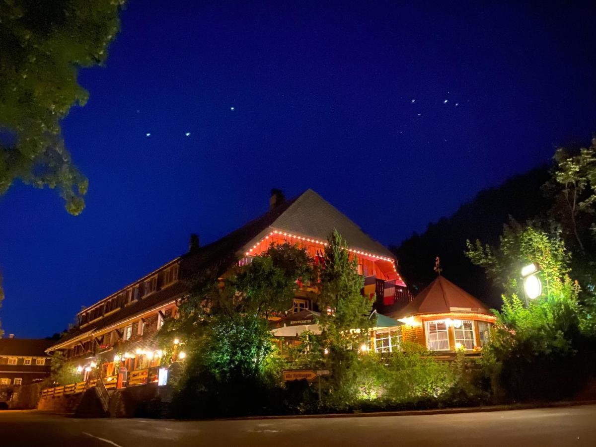 Hotel Hirschen Menzenschwand-Hinterdorf Buitenkant foto