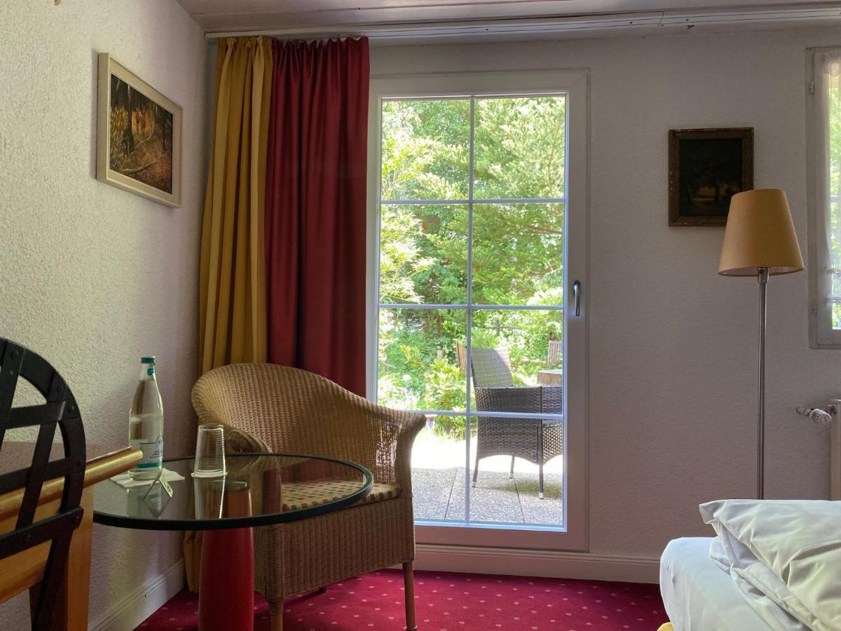 Hotel Hirschen Menzenschwand-Hinterdorf Buitenkant foto