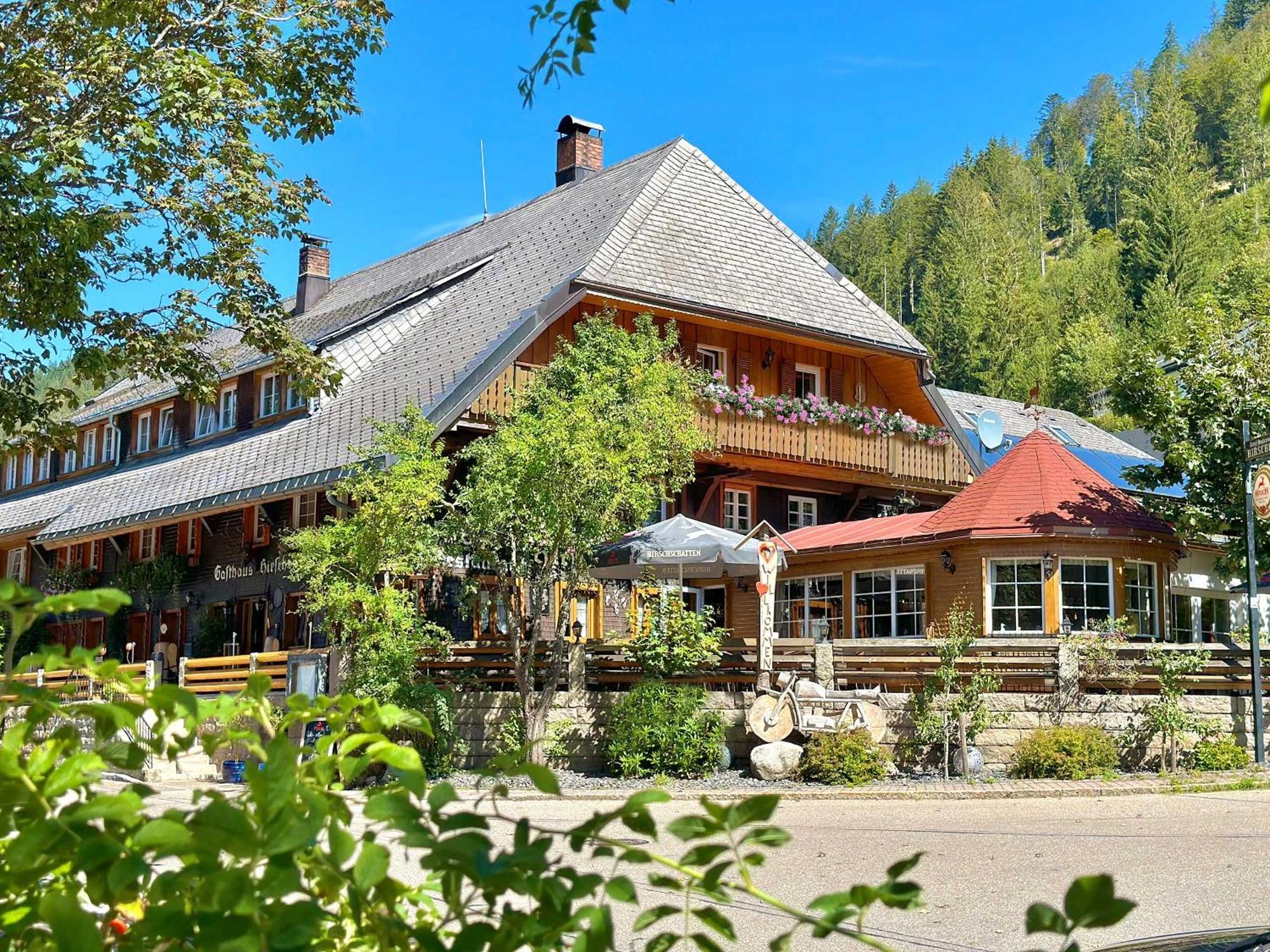 Hotel Hirschen Menzenschwand-Hinterdorf Buitenkant foto
