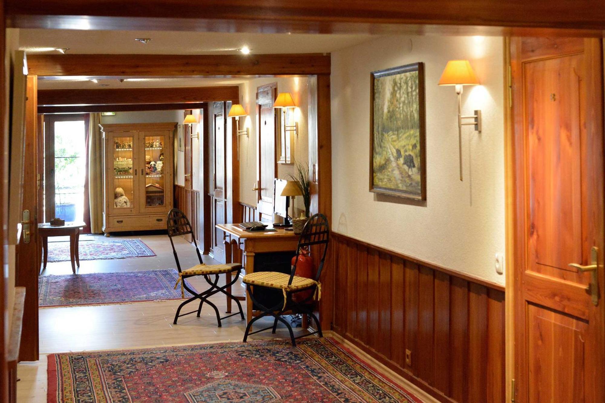 Hotel Hirschen Menzenschwand-Hinterdorf Buitenkant foto