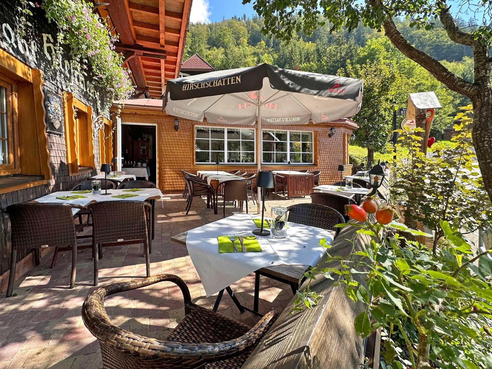Hotel Hirschen Menzenschwand-Hinterdorf Buitenkant foto